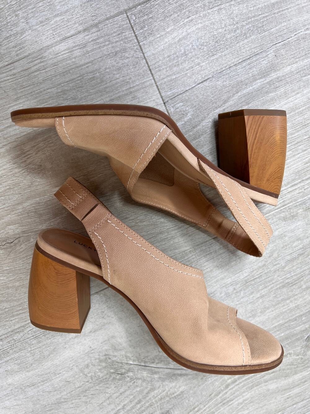 Lucky Brand Sandals Womens Size 7 1/2M Tan Xilna Asymmetric D'Orsay Slingback